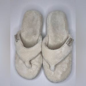 Minnetonka Olivia Spa Flip Flop Slippers